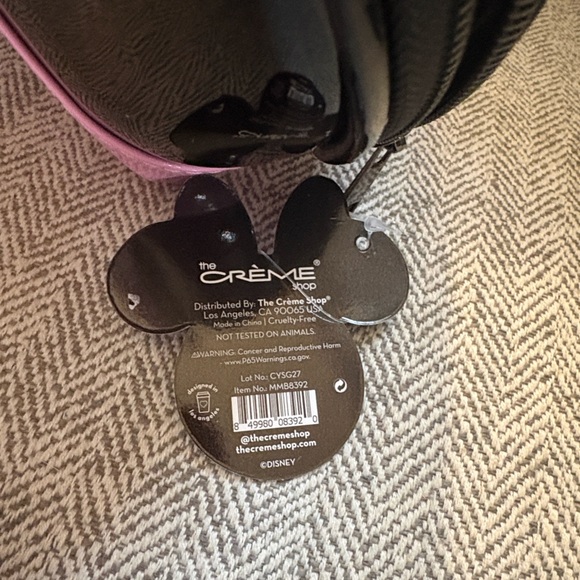 The Crème Shop Minnie Mouse Makeup Bag - Picture 14 of 15